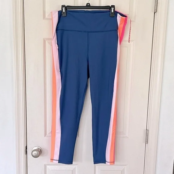 Lilly Pulitzer Luxletic Weekender High Rise Midi Legging NWT - Picture 3 of 9